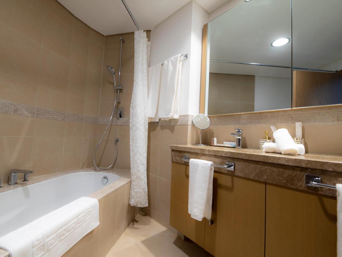 First Class 3Br With Full Dubai Skyline & Sea View Apartment Exterior photo